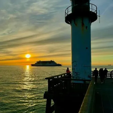 Le Clemenceau Appart-calais Nord-balcon-plage كاليه