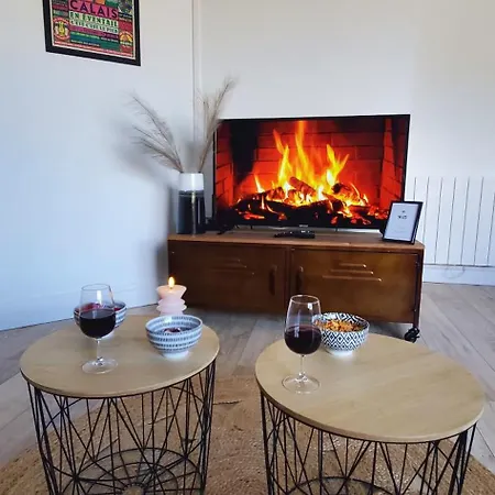 Apartment Le Clemenceau Appart-calais Nord-balcon-plage