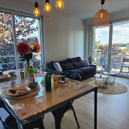 Le Clemenceau Appart-calais Nord-balcon-plage Apartamento Calais