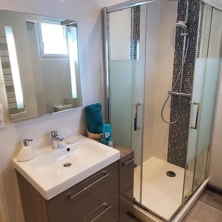 Le Clemenceau Appart-calais Nord-balcon-plage *