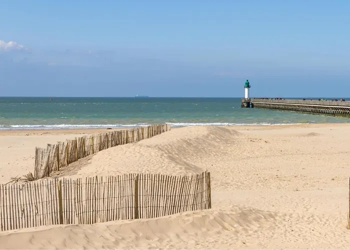 Le Clemenceau Appart-calais Nord-balcon-plage Apartment
